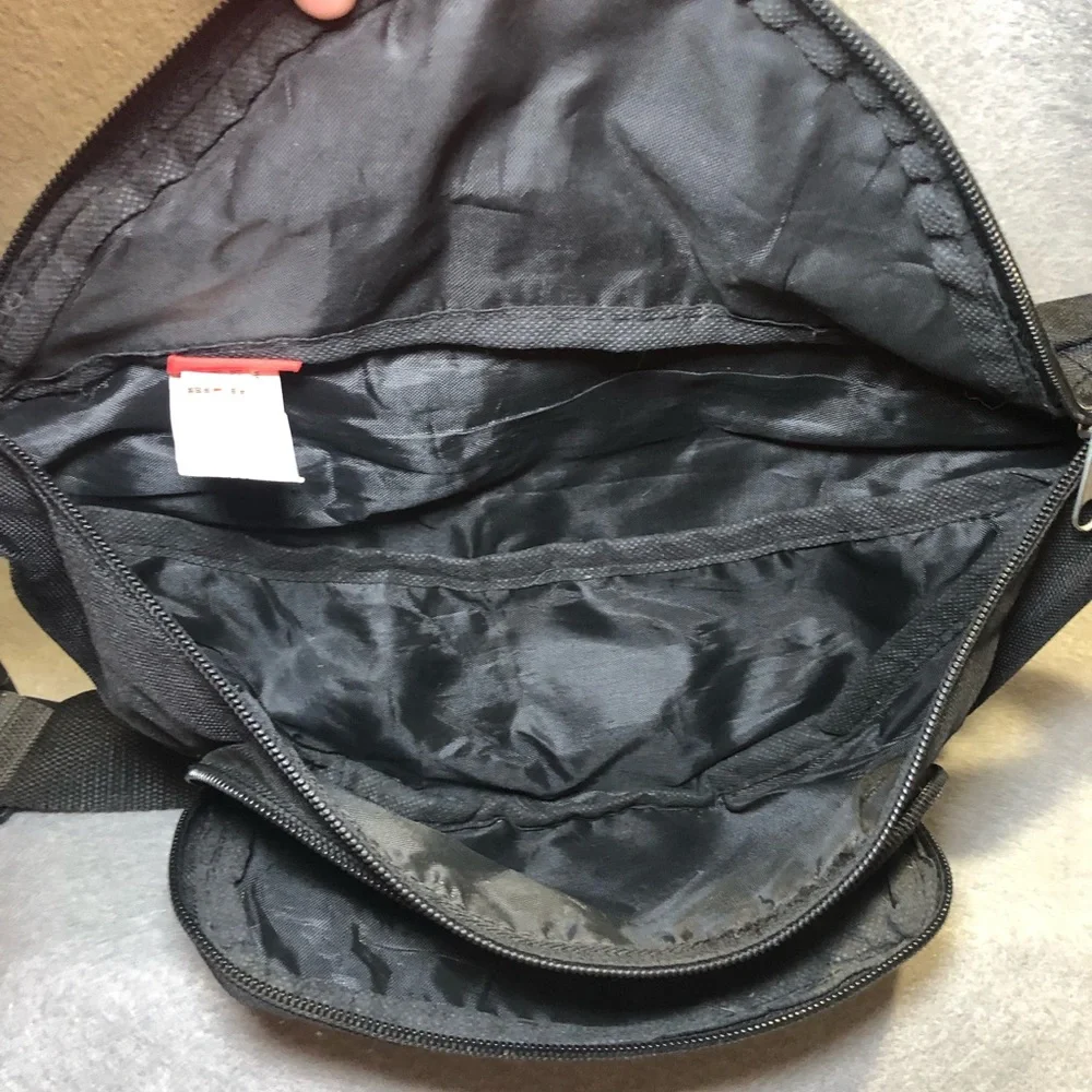 DISNEY MICKEY AND FRIENDS FANNY PACK WITH 2 ZIPPER COMPARTMENTS, 39” ROUND - Picture 7 of 10